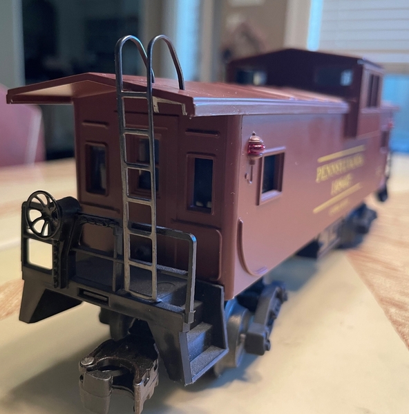 Lionel 19807 PRR caboose coupla end