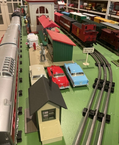 layout scene Newstand at Depot