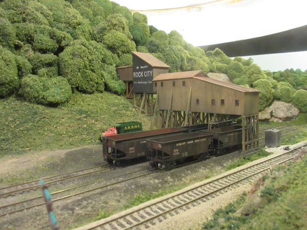 Bill Doll's HO layout 11